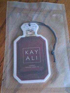 KAYALI Red Scented Air Freshener - Burning Cherry